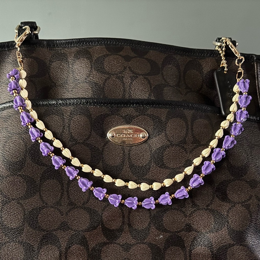 Hawaiian Double strand bag lei
Crown Flower & Pikake